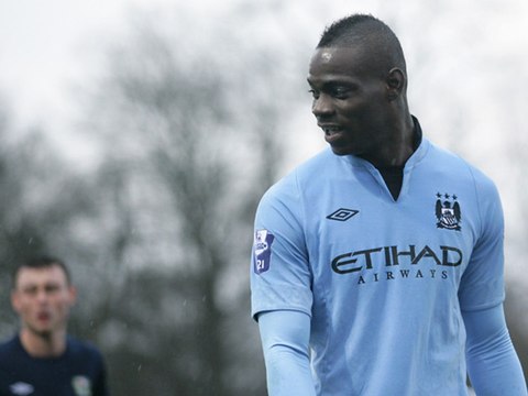 Le doublé de Balotelli avec la réserve de Manchester City !