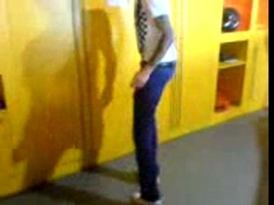 james en  live