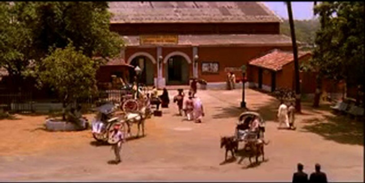 Tore Bina Mohe Chain - Kisna - Vivek Oberoi, Isha Sharvani - Bollywood Movie Song.mp4