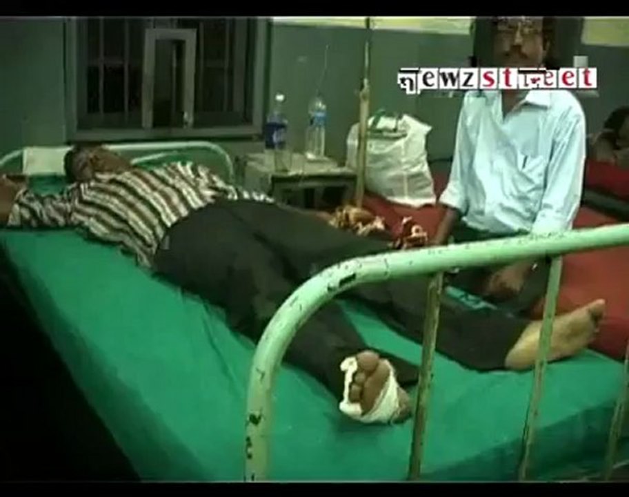 18 dead as earthquake hits North India.mp4
