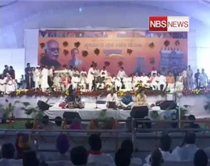 Advani takes jibe at PM, Sonia on WP article (1).mp4