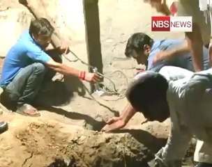 Another Child falls in pit rescued safely.mp4