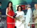 Bollywood stars happy after getting Dadasaheb Phalke Academy Awards.mp4