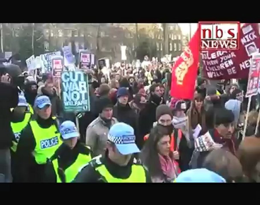 British students protest over fee hike.mp4