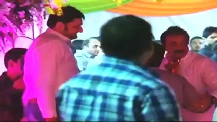 Click B town at Sanjay Dutt's Mata Ki Chowki.mp4