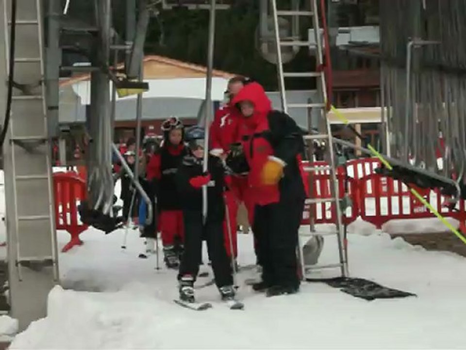 Mercredi neige ASPA Seichamps 9 janvier 2013 montée au téléski
