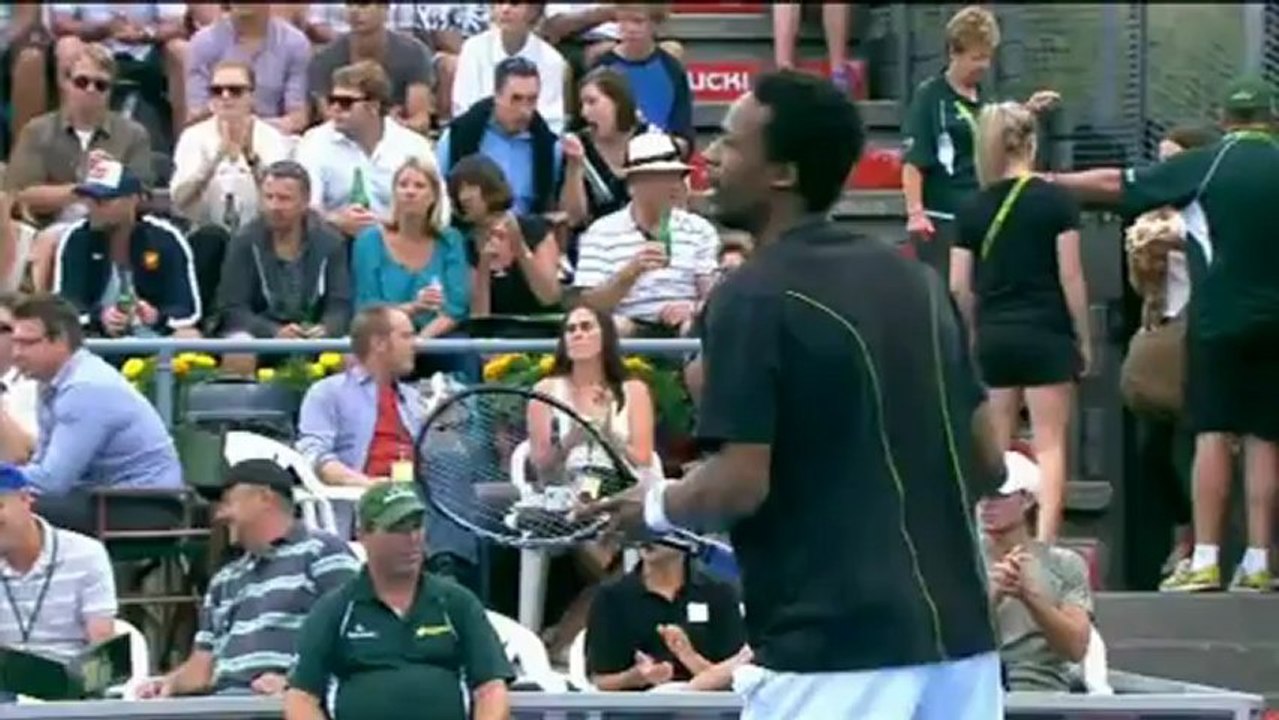 Monfils batte Haas - Auckland, quarti