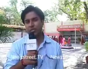 Devotees flocking to temple in Nagpur to pray Indian team World Cup Victory..mp4