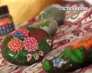 From weapon to canvas- Artist turns into piece of art.mp4