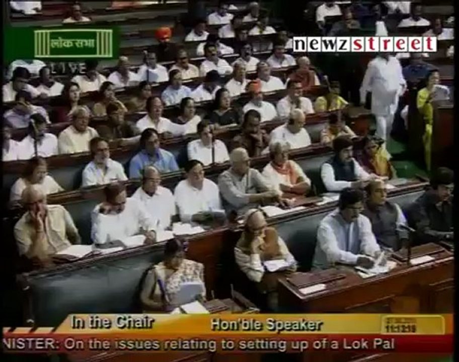 Govt agrees to Anna`s demands.mp4