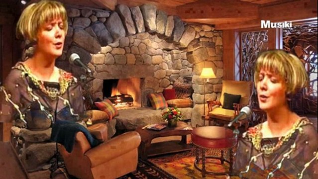 Esma Başbuğ ♫ Hala acıyor gözlerinin yaktığı yerler.HD