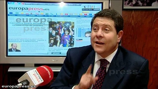 García-Page resalta olvido de Cospedal en sus ingresos