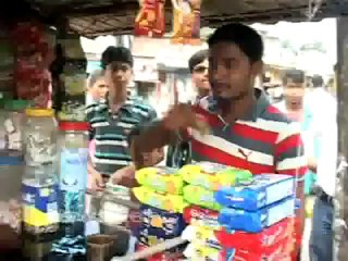 Indian markets near Guwahati flooded with Bhutan`s currency.mp4