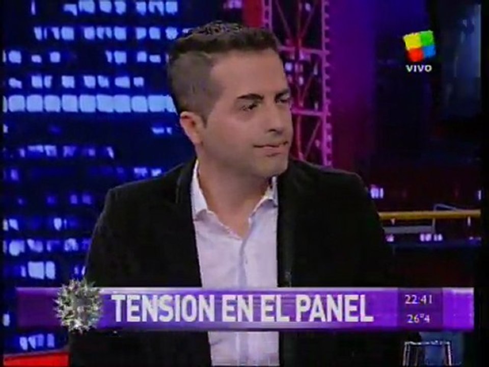 Santiago del Moro le cuestiona a Clarita y a Brancatelli por qué se cuelgan de Angel de Brito