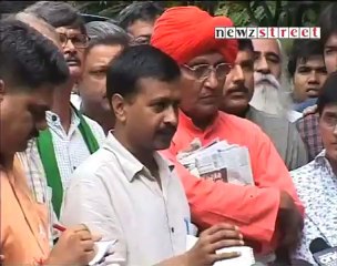 Lokpal Battle Anna's strategies and the Govt's response-.mp4