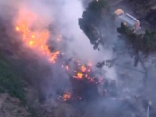Wildfires destroy homes in New Zealand