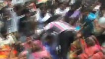 Protest against wine shop in Varanasi turns violent.mp4