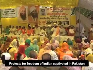 Protests for freedom of Indian captivated in Pakistan.mp4