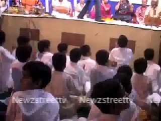 Rahul Gandhi visits Mahakaal Temple.mp4