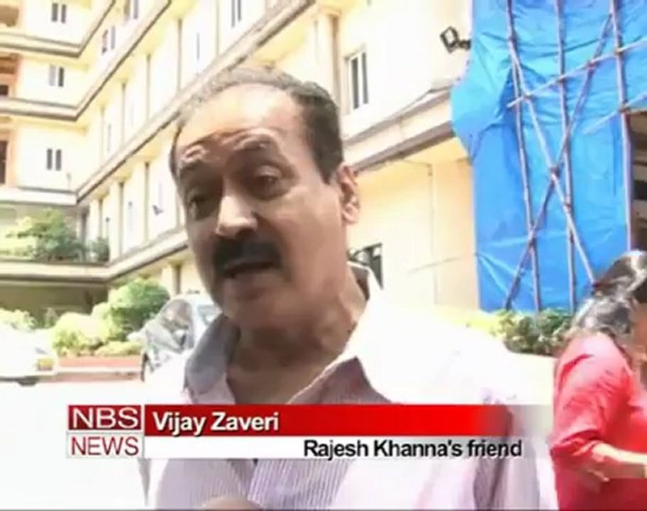 Rajesh Khanna to stay few more days in hospital.mp4