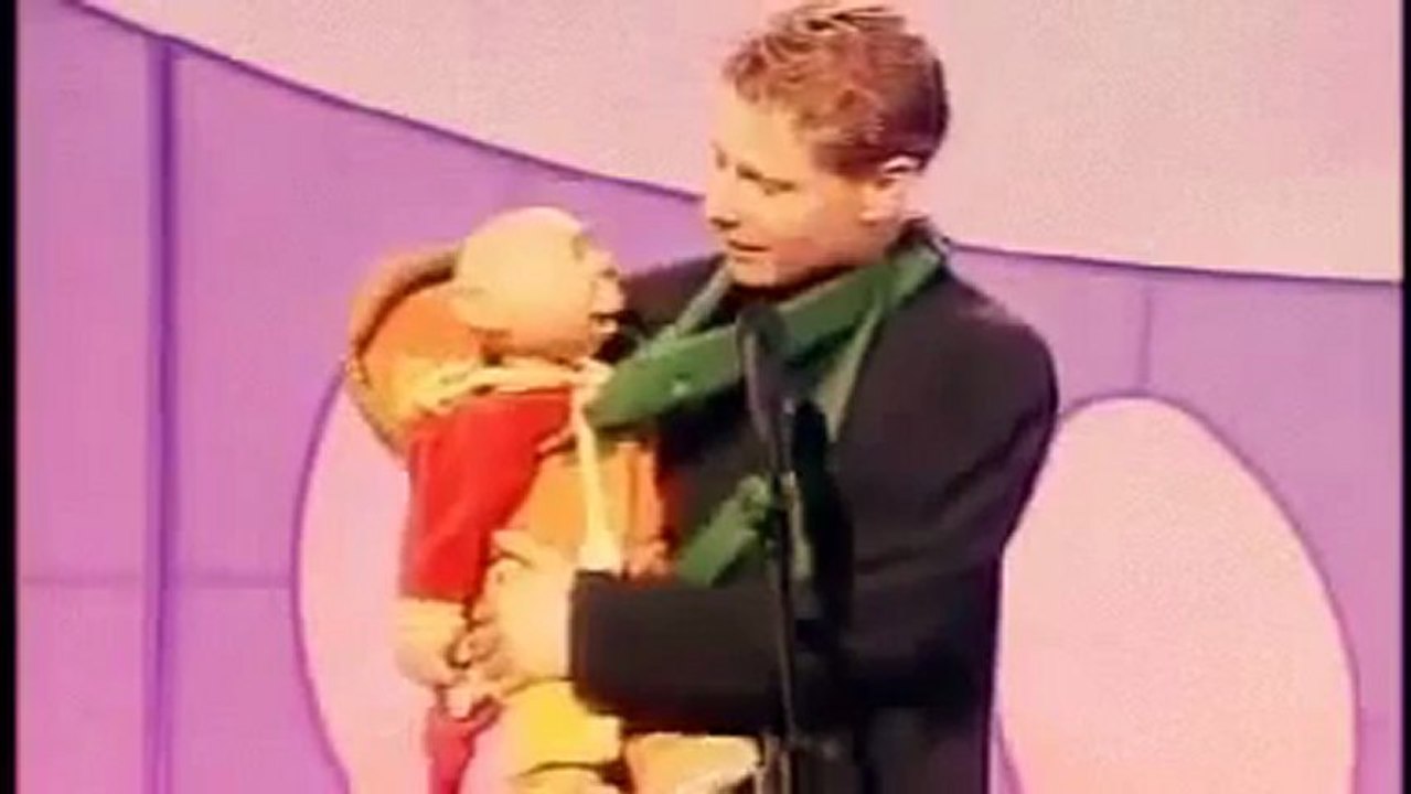 Paul Zerdin & Baby Video Dailymotion