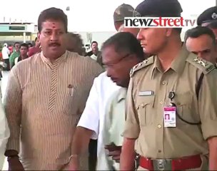 Yeddyurappa steps down,may choose his sucessor.mp4