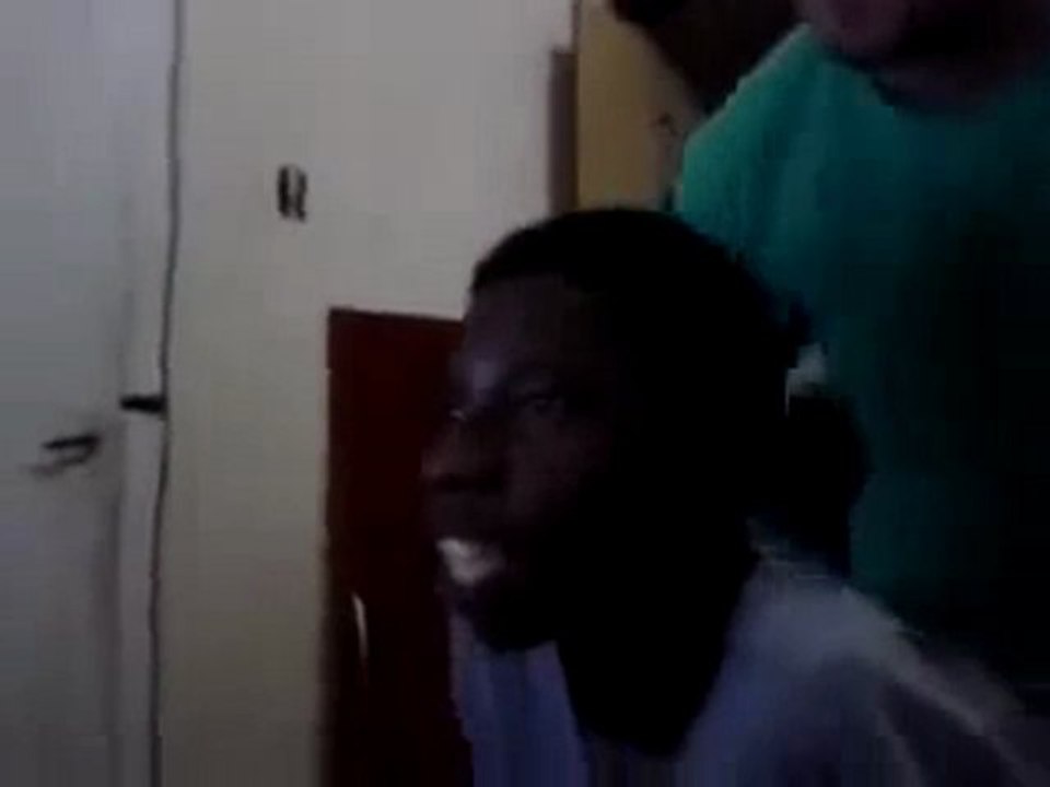 Zé passando uma cantada na mulher do Google translate