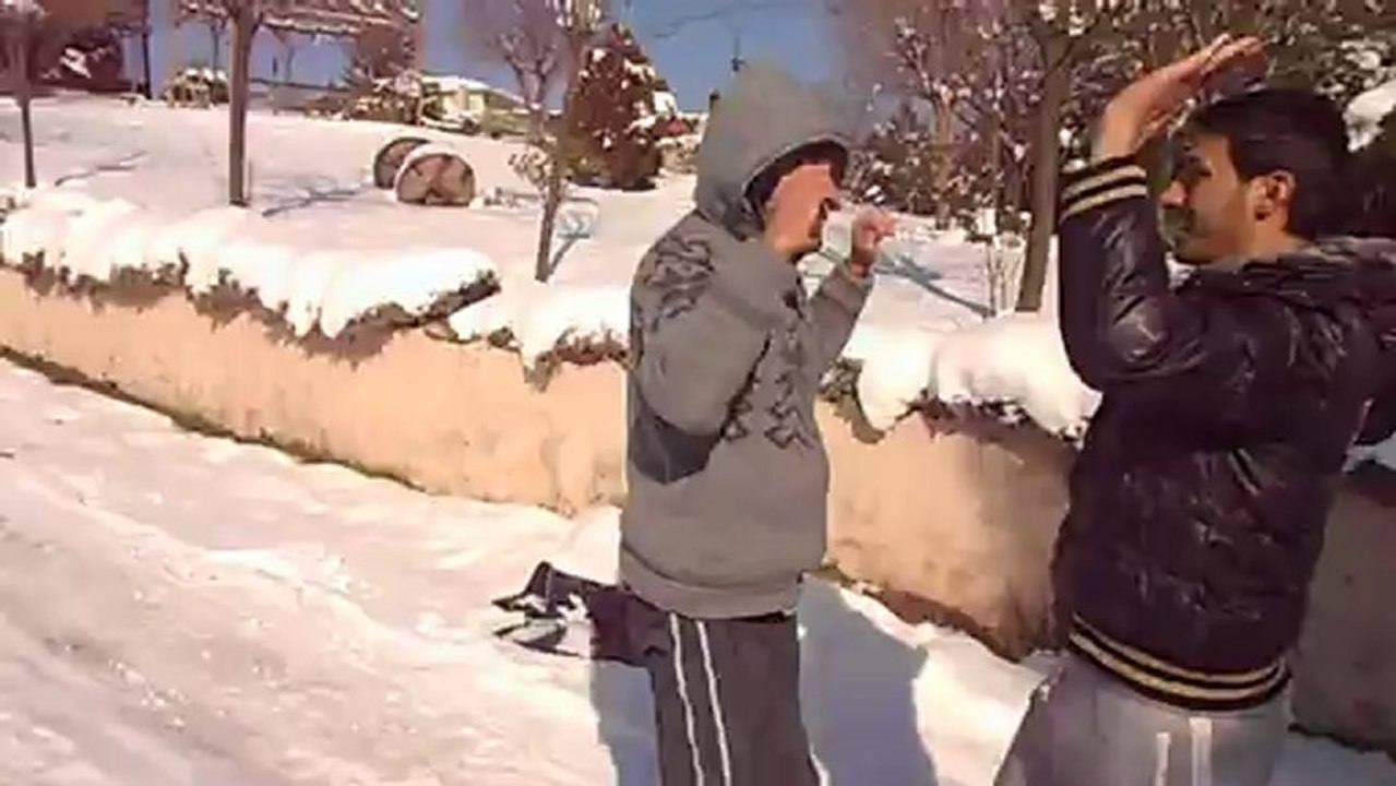 BOSEM BOĞAZİÇİ OTİZM GENÇLİK VE SPOR KULÜBÜDOĞA DİKER 2013 KIŞ AKTİVİTESİ:)