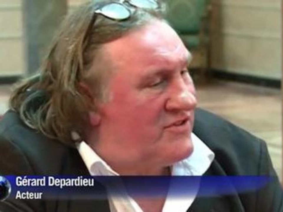 Depardieu en remet une couche depuis le Montenegro
