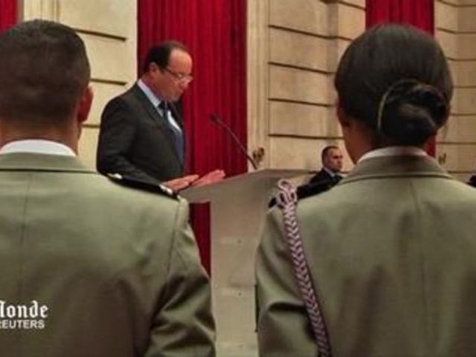 Hollande salue "la mission accomplie" des soldats de retour d'Afghanistan