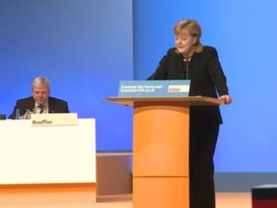 Merkel vante son bilan avant sa réélection à la tête de la CDU