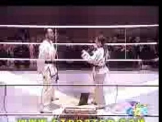 Coup De Pied Dans Les Couille