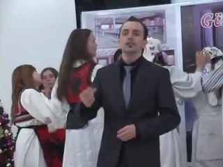 DULI - Vendi jonë i vjetër Gëzuar 2013 ( Official Video )