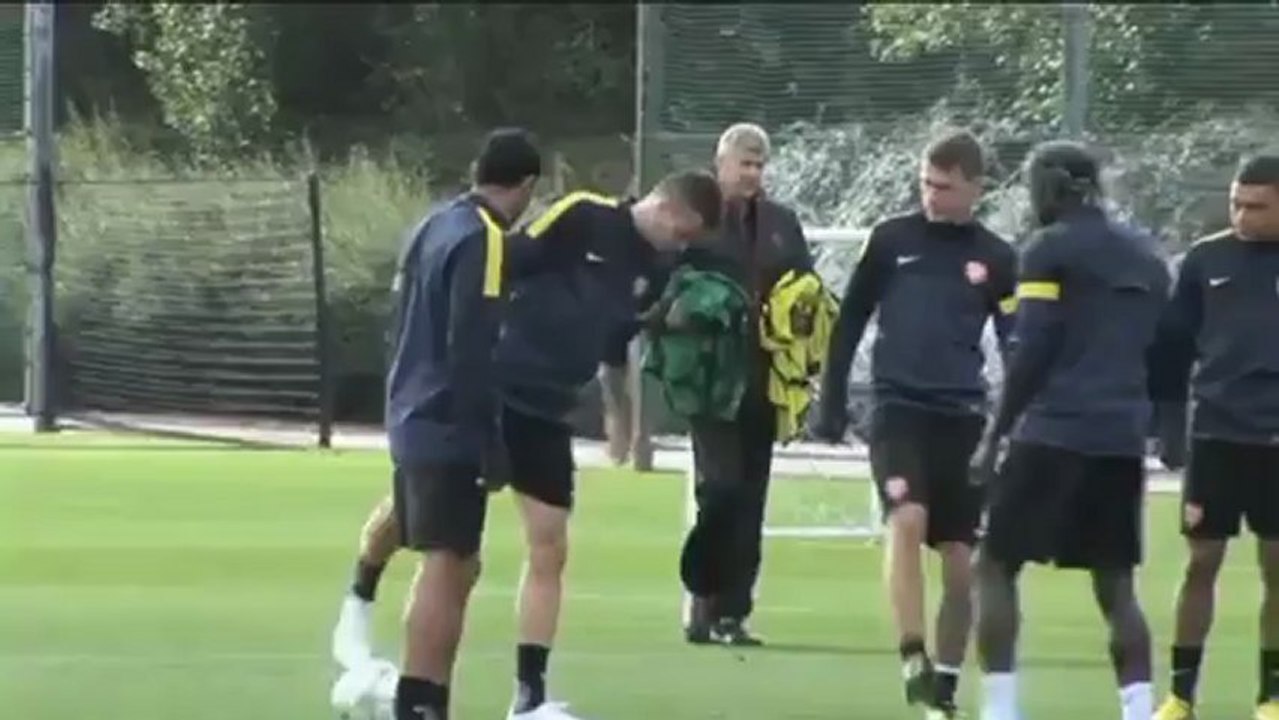 Bleibt Walcott? Wenger sagt 'yes'