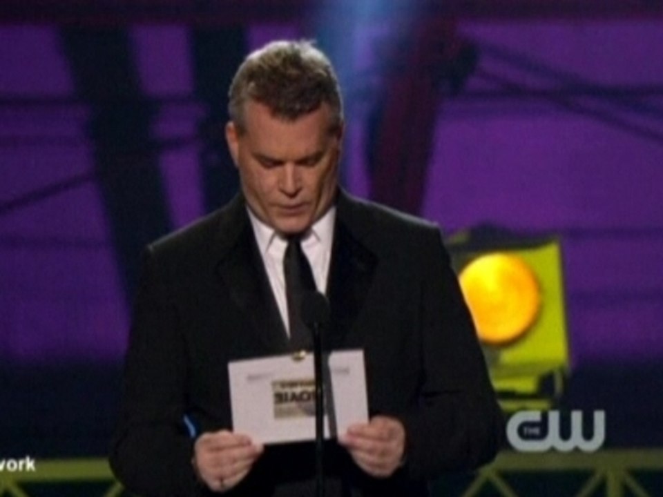 Affleck gets laughs at Critics' Choice; Destiny's Child reunion in works