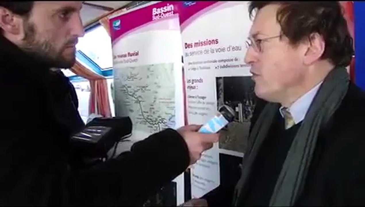 AGDE - 2013 - AMENAGEMENT DU PORT FLUVIAL LE LONG DU CANAL DU MIDI