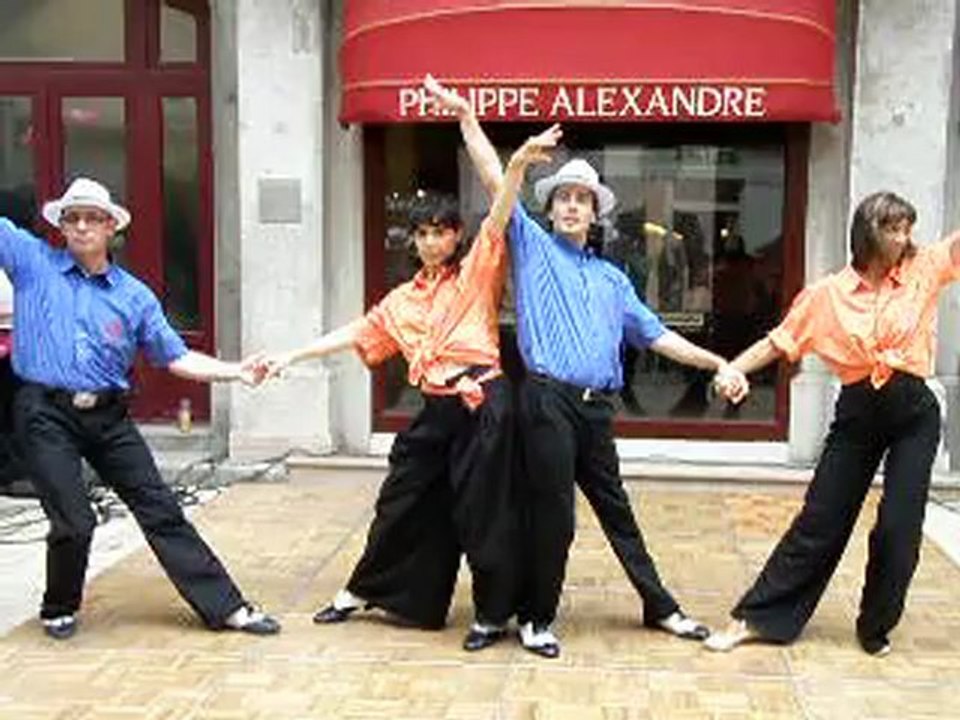 Présentation de Lindy-Hop par Joël Vélon et ses élèves (1ère partie)