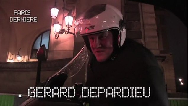Quand Gérard Depardieu débarque à moto dans Paris dernière