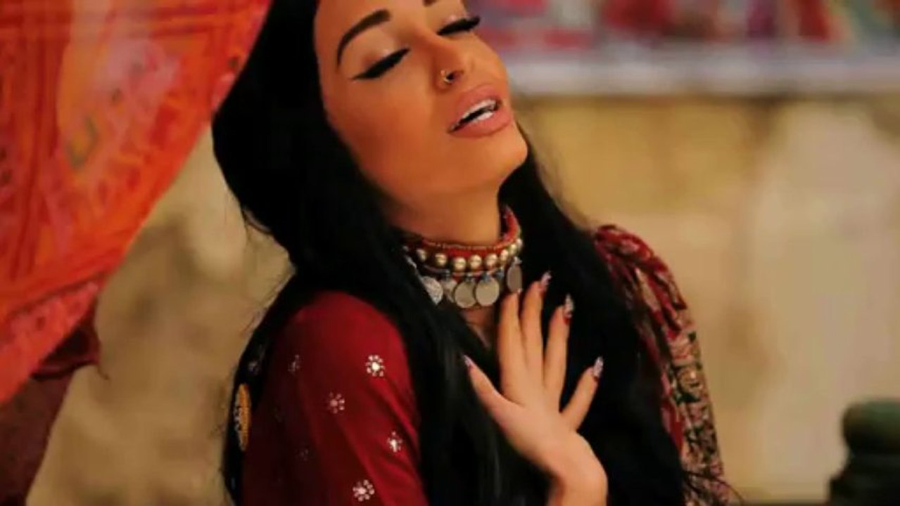 Eleni Foureira - Pio Erotas Petheneis (Official HD video clip)