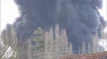 Incendie à l' entreprise de peintures  bouchilloux à BERGERAC 24
