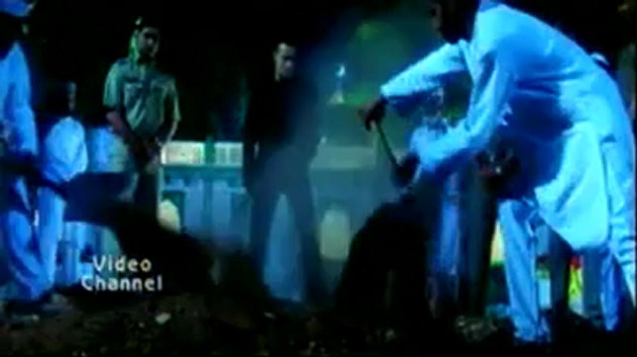 faryad kia karen hum kise dastan sunae