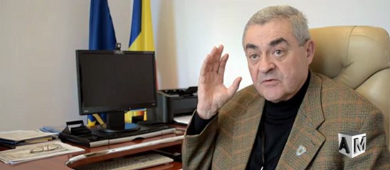 Primarul Radu Hanga are proiecte pentru curtea şcolii