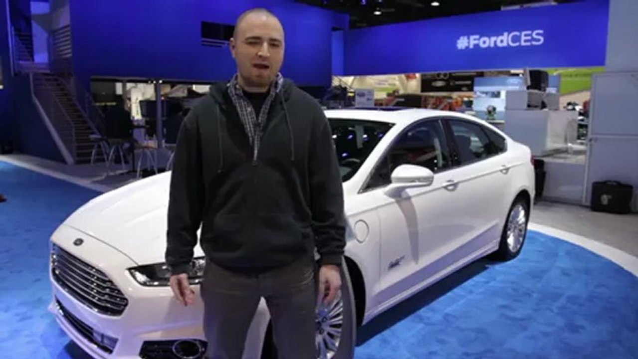 MAG 2 Gun Controller for XBOX 360, PS3 & PC (CES 2013) - Unbox Therapy