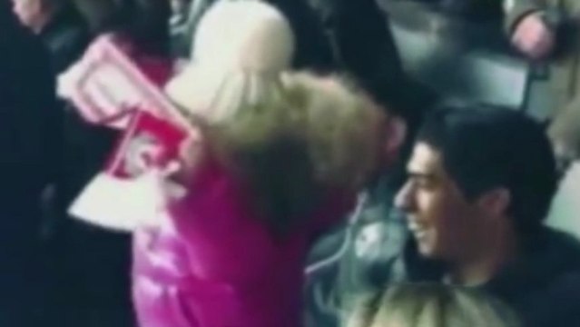 La fille de Luis Suarez déjà une fidèle supportrice de Liverpool !