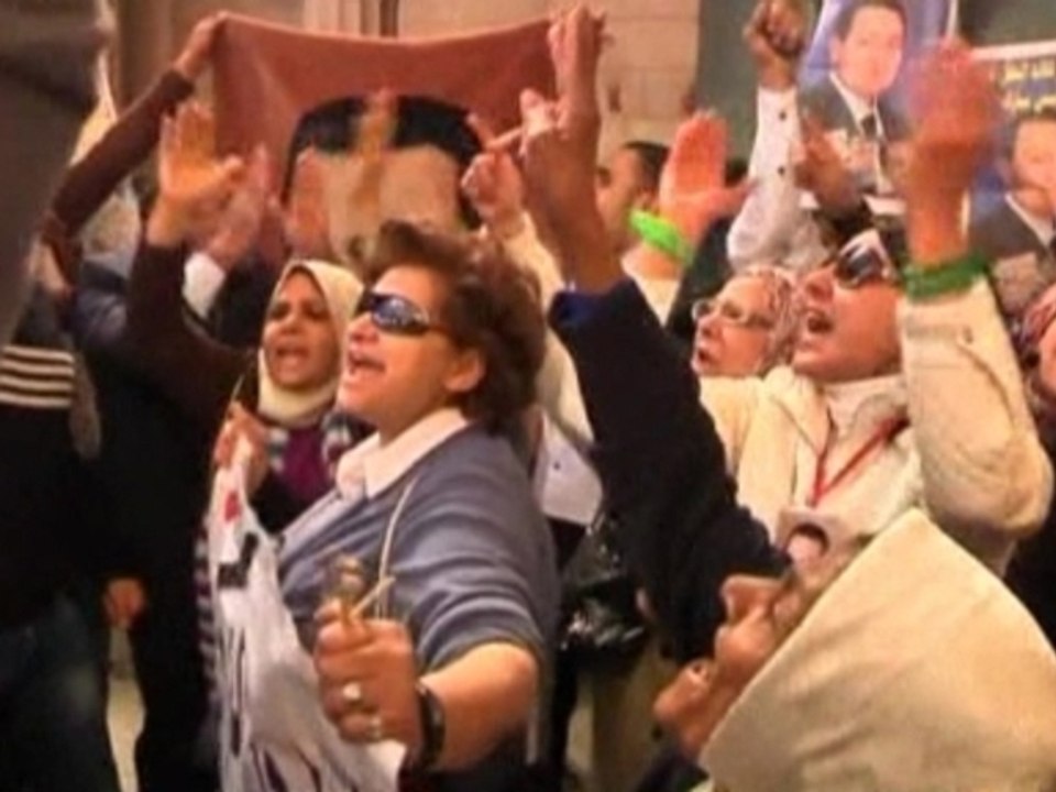 Mubarak wins retrial