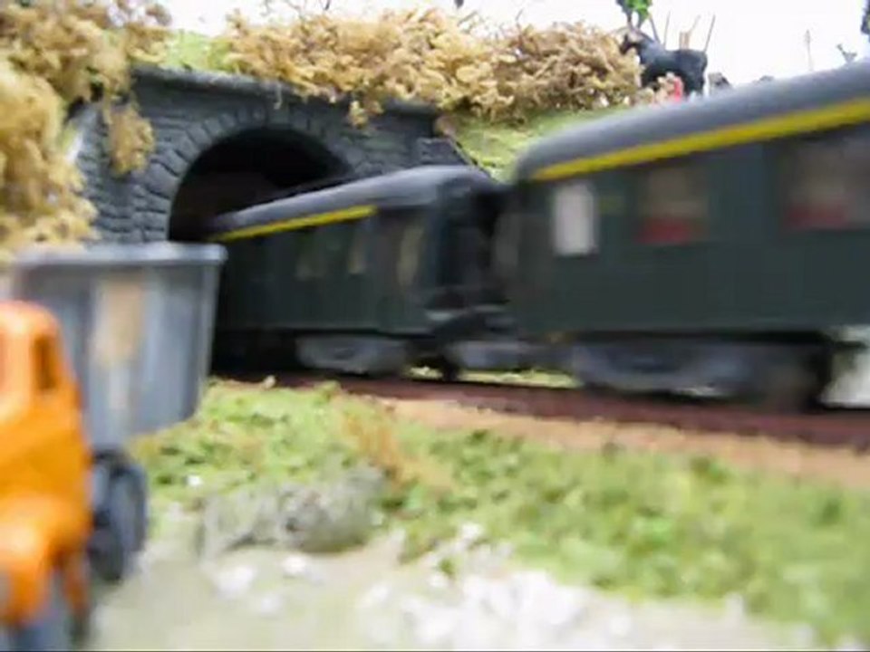 Train miniature : Réseau de Gérard : Vidéo 65 : 150 X & rame OCEM RA