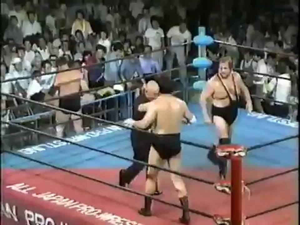 Jumbo Tsuruta & Genichiro Tenryu vs Stan Hansen & Texas Red
