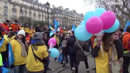 Mariage pour tous : "Nous attendons du débat et surtout un référendum"