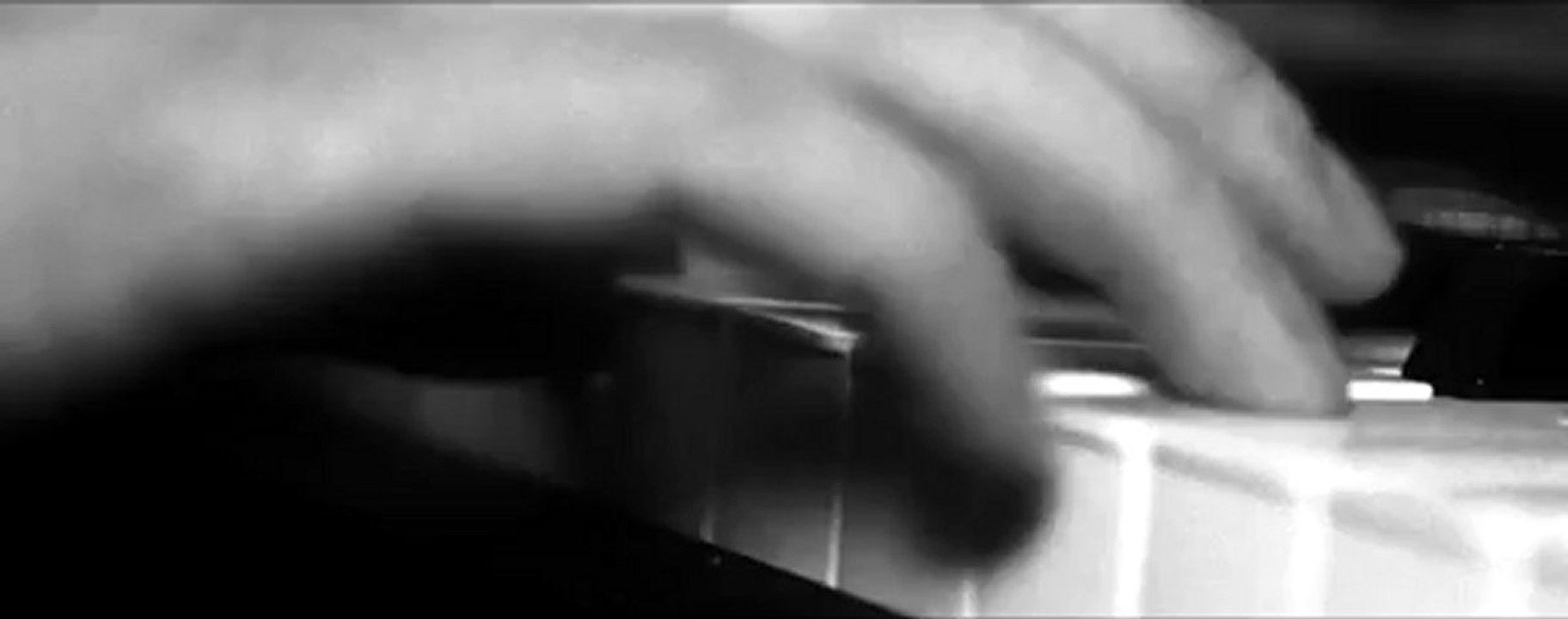 Suede - Barriers (Rehearsal Room Video)