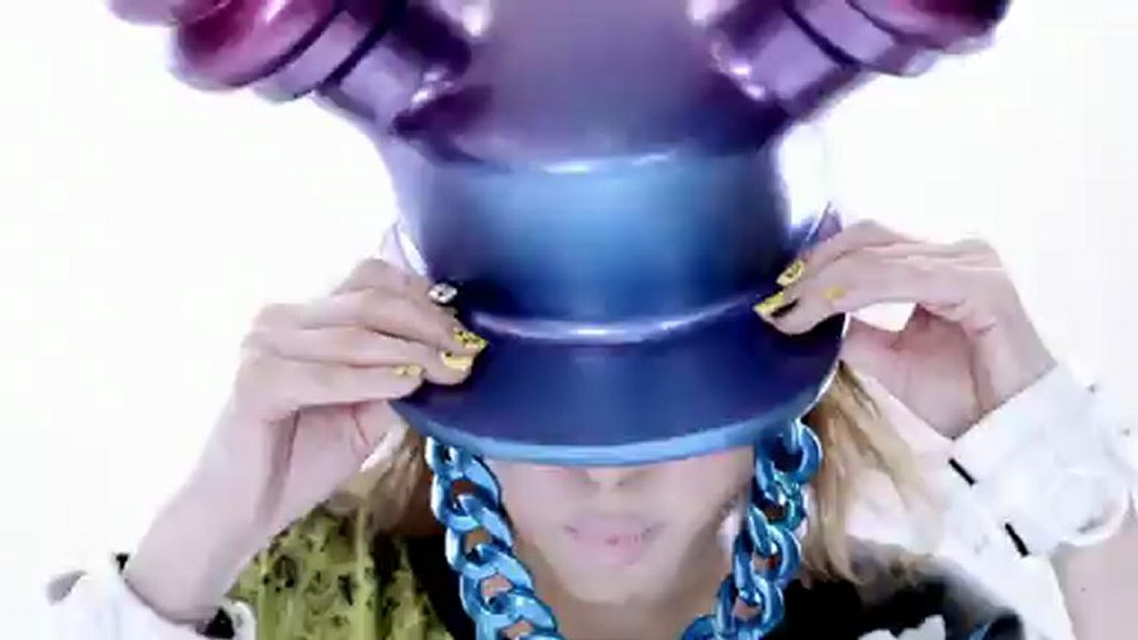 2NE1 - I AM THE BEST (내가 제일 잘 나가) M/V